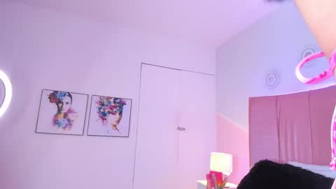 Snapshot of _samara_conner chatting on 10.19.25 Samara online show from 10.19.25