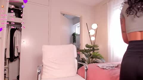 Sandyy online show from 02.18.25