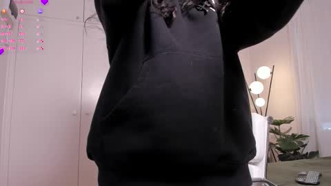 Sandyy online show from 09.21.25