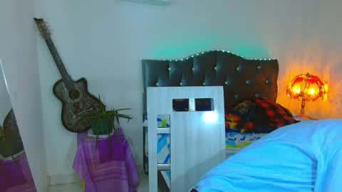 santi online show from 04.12.26