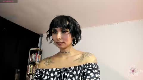 Snapshot of _saraaparker_ chatting on 02.13.26 Sarita online show from 02.13.26