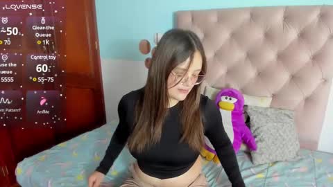 Snapshot of _sarahh_0hh chatting on 02.18.25 Sarah online show from 02.18.25