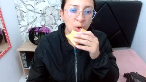 Snapshot of _saraximena_ chatting on 07.16.26 _saraximena_ online show from 07.16.26