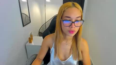 Valerie online show from 03.31.26