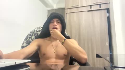 Juan Pablo-independent model online show from 02.17.25