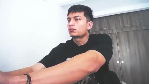 Juan Pablo-independent model online show from 02.16.26