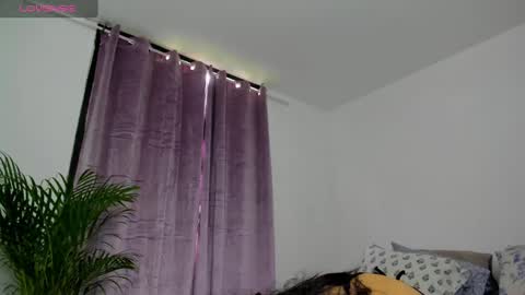 E T H A N      S T A R online show from 02.22.25