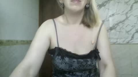Snapshot of _sexyxsveta_ chatting on 06.22.26 SexyXSveta online show from 06.22.26