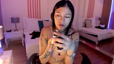 Sharlot online show from 12.16.25