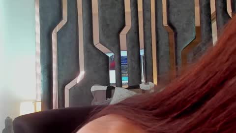 Snapshot of _silvia_vega_ chatting on 12.11.24 _silvia_vega_ online show from 12.11.24