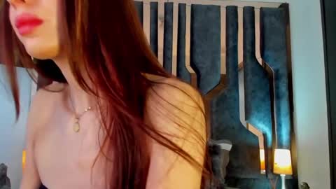 Snapshot of _silvia_vega_ chatting on 12.26.24 _silvia_vega_ online show from 12.26.24