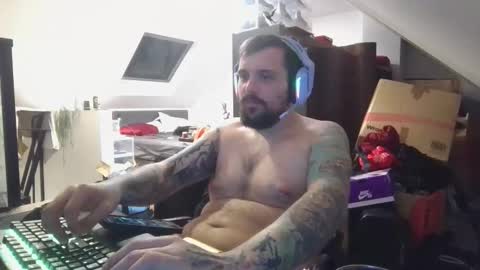 _smiley_bear27 online show from 12.05.25