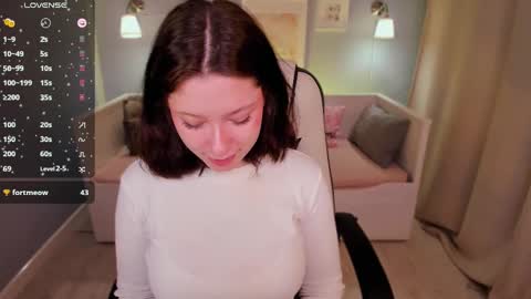 Sofi  Follow me  online show from 03.09.25