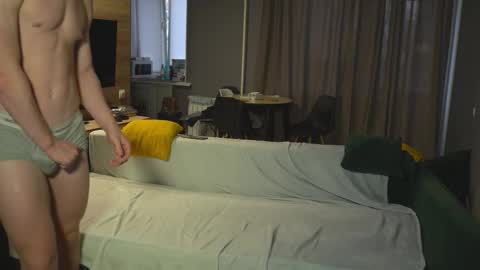 OLIVERpvt is open online show from 10.13.25