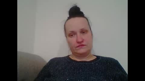 Snapshot of _squirty_pussyyy_ chatting on 12.16.24 Melisa online show from 12.16.24