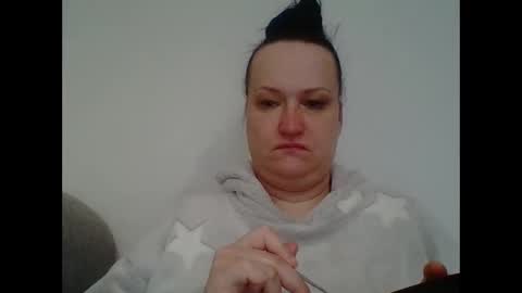 Snapshot of _squirty_pussyyy_ chatting on 12.27.24 Melisa online show from 12.27.24