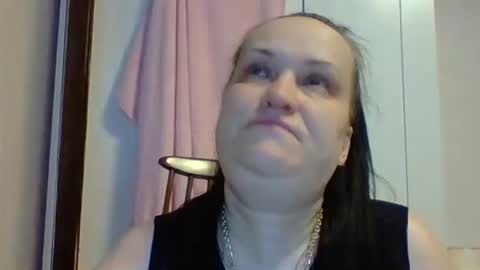 Snapshot of _squirty_pussyyy_ chatting on 02.20.25 Melisa online show from 02.20.25