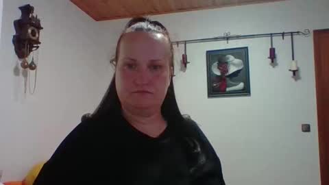 Snapshot of _squirty_pussyyy_ chatting on 09.15.25 Melisa online show from 09.15.25