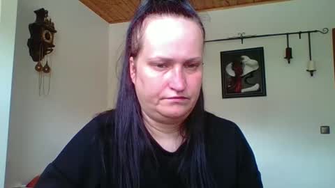 Snapshot of _squirty_pussyyy_ chatting on 09.16.25 Melisa online show from 09.16.25