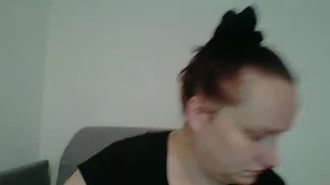 Snapshot of _squirty_pussyyy_ chatting on 10.07.25 Melisa online show from 10.07.25
