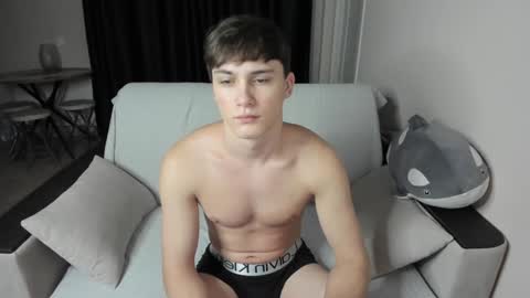 Snapshot of _stager_ chatting on 01.05.25 MARKPVT IS OPEN online show from 01.05.25