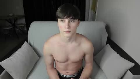 Snapshot of _stager_ chatting on 02.28.25 MARKPVT IS OPEN online show from 02.28.25