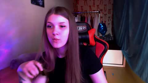 Mari online show from 03.25.26