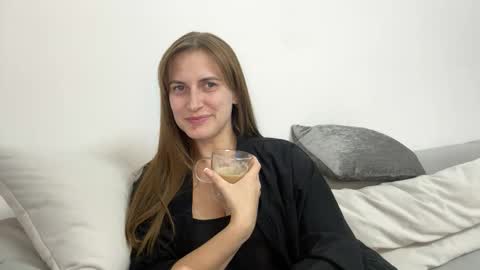 You can call me Lora  online show from 10.03.25