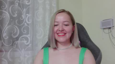 Snapshot of _sweet_smile_ chatting on 09.11.25 _sweet_smile_ online show from 09.11.25