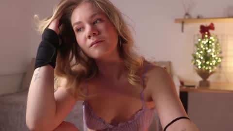 Annie online show from 12.23.24