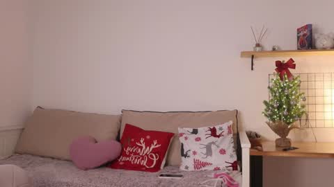 Annie online show from 01.11.25