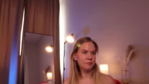 Annie online show from 03.11.25