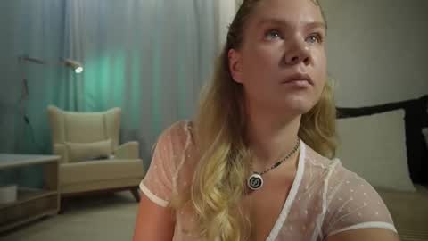 Annie online show from 10.13.25