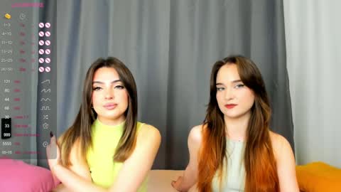 Snapshot of _teona_ann_for_you_ chatting on 12.20.24 Teona and Annred hair online show from 12.20.24