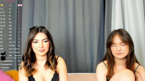 Snapshot of _teona_ann_for_you_ chatting on 01.06.25 Teona and Annred hair online show from 01.06.25