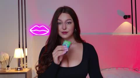 _tessa_may_ online show from 11.15.25