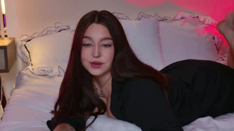 _tessa_may_ online show from 11.29.25