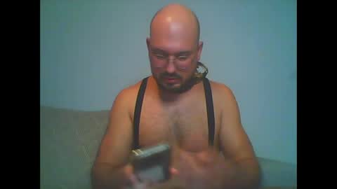 Snapshot of _trolo chatting on 11.25.25 _trolo online show from 11.25.25