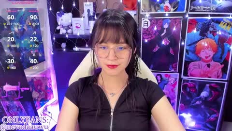 Snapshot of _urcutekitty chatting on 01.13.25 online show from 01.13.25