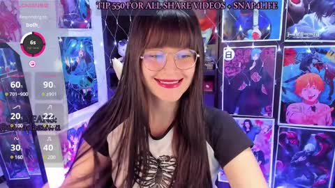 Snapshot of _urcutekitty chatting on 03.04.25 online show from 03.04.25
