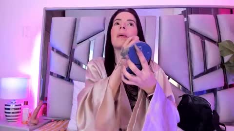 _valeria_saenz_ online show from 11.04.25