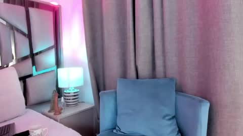 Snapshot of _valeria_saenz_ chatting on 05.02.26 _valeria_saenz_ online show from 05.02.26