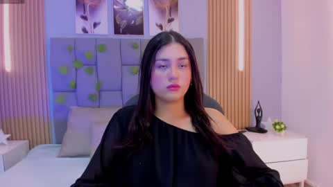 _valerycooper online show from 04.13.26