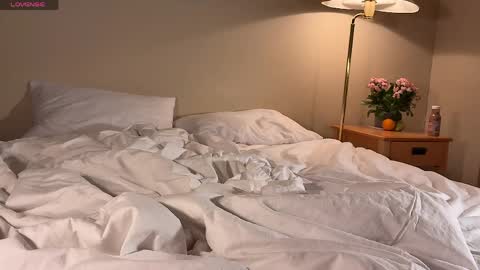 Velvet online show from 04.18.26