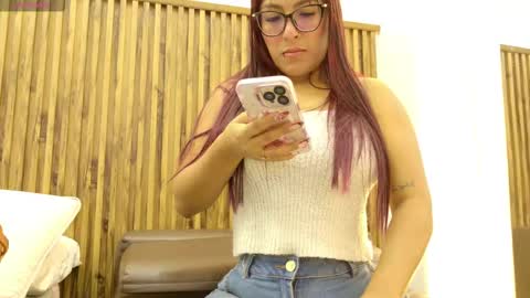 Veronica online show from 10.21.25