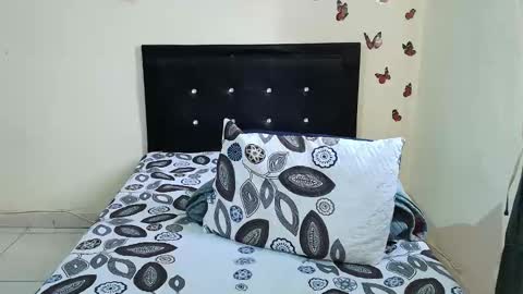 _victoriia_971 online show from 10.27.25