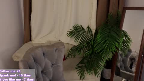 Violet online show from 01.31.25