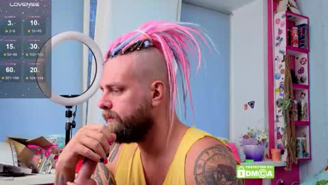 Wayan online show from 12.02.25