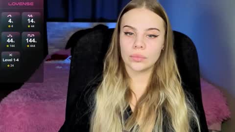 Vera online show from 10.23.25