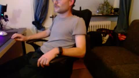 _whoisthatguy_ online show from 11.18.25